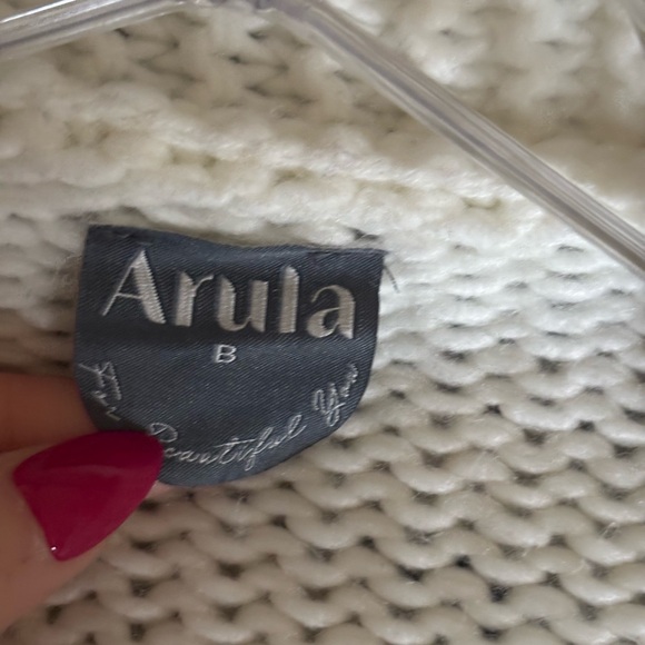 ARULA Cream oversized Cardigan with Tan Floral Details - Picture 4 of 8